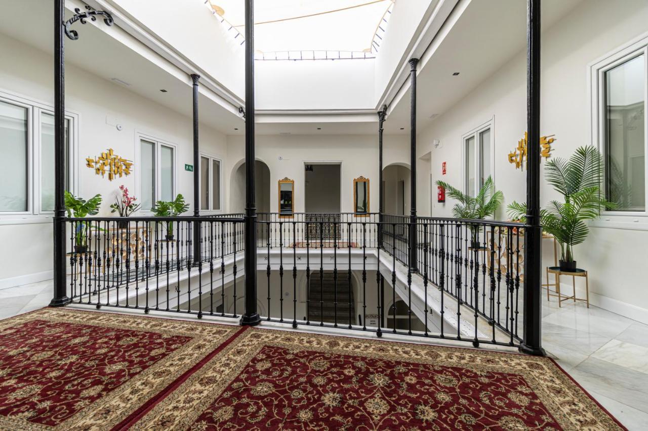 Casa Palacio Rufina & Jardines Jerez de la Frontera Bagian luar foto